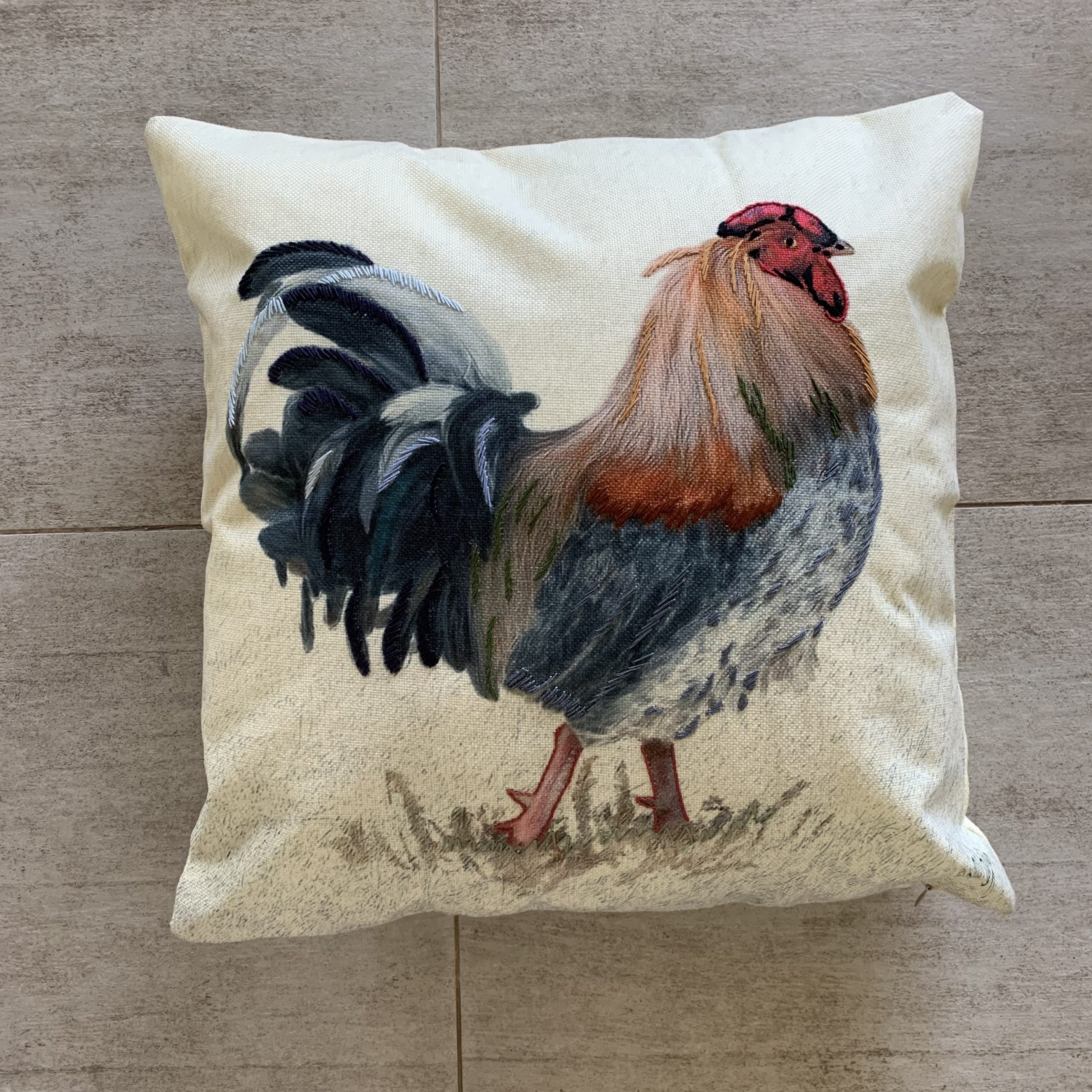 Cojín Gallina de Campo con Bordado